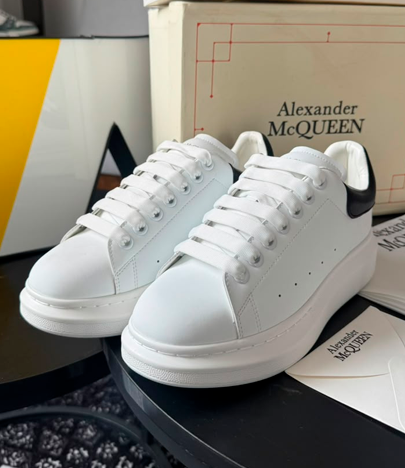 Alexander McQueen OVERSIZE