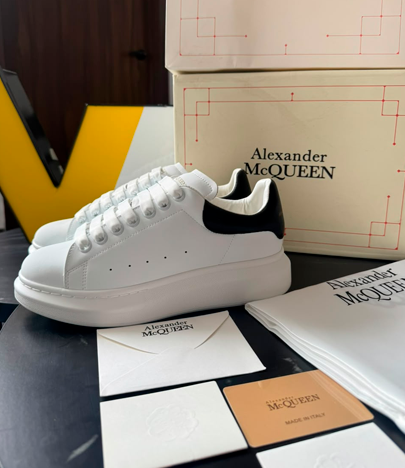 Alexander McQueen OVERSIZE